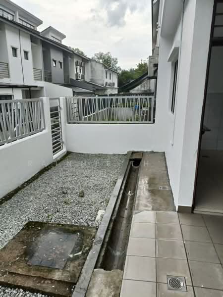 2-storey Terraced House for Sale in Rawang (Selangor) - Rainnie Th’ng - Exterior - PropertyGuru.com.my