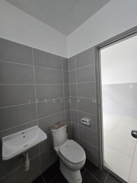 Rumah Teres untuk Disewa di Skudai (Johor) - Jessica Ma - Bathroom - PropertyGuru.com.my