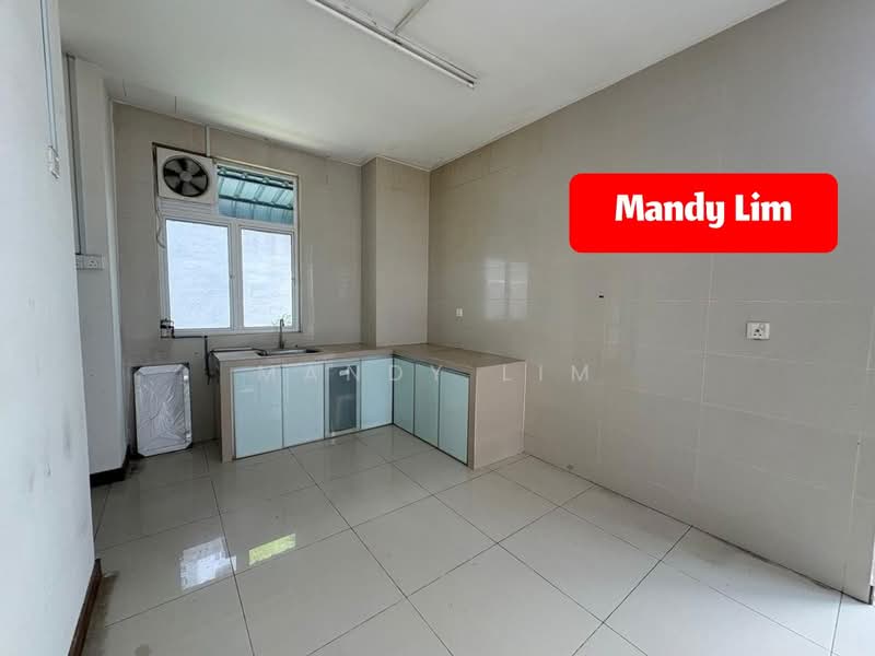 3-storey Terraced House for Sale in Gelugor (Penang) - Mandy Lim - Kitchen - PropertyGuru.com.my