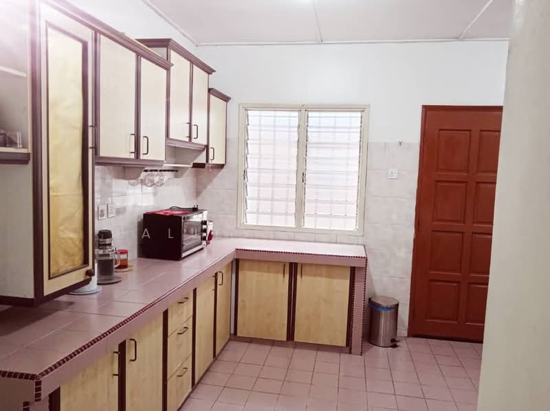 Terraced House for Sale in Taman Subang Mewah (Subang Jaya) - Baljeet Singh - Kitchen - PropertyGuru.com.my
