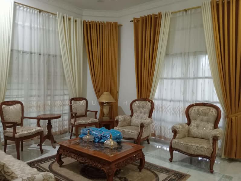 Rumah Teres 1 Tingkat untuk Dijual di Shah Alam (Selangor) - Firdaus Hamidun - Living Room - PropertyGuru.com.my