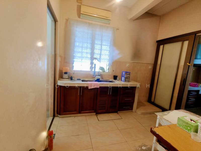 Rumah Teres 2 Tingkat untuk Dijual di Kota Kemuning (Shah Alam) - Cookie Cheah - Kitchen - PropertyGuru.com.my