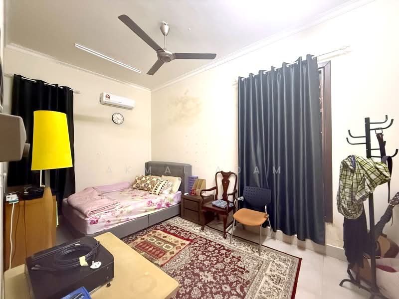 Rumah Banglo untuk Dijual di Seksyen 27 (Shah Alam) - Akmal Adam - Bedroom - PropertyGuru.com.my