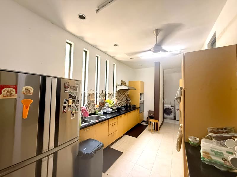 Rumah Banglo untuk Dijual di Seksyen 27 (Shah Alam) - Akmal Adam - Kitchen - PropertyGuru.com.my