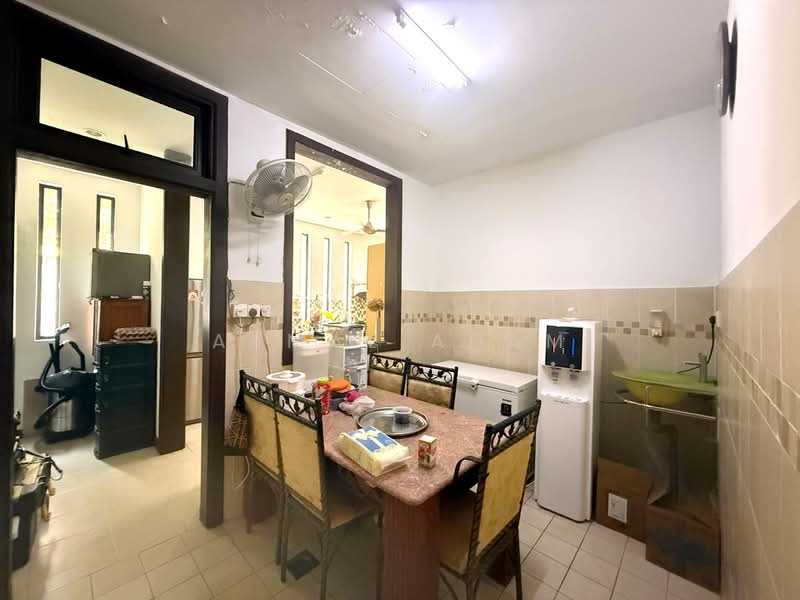 Rumah Banglo untuk Dijual di Seksyen 27 (Shah Alam) - Akmal Adam - Dining Room - PropertyGuru.com.my