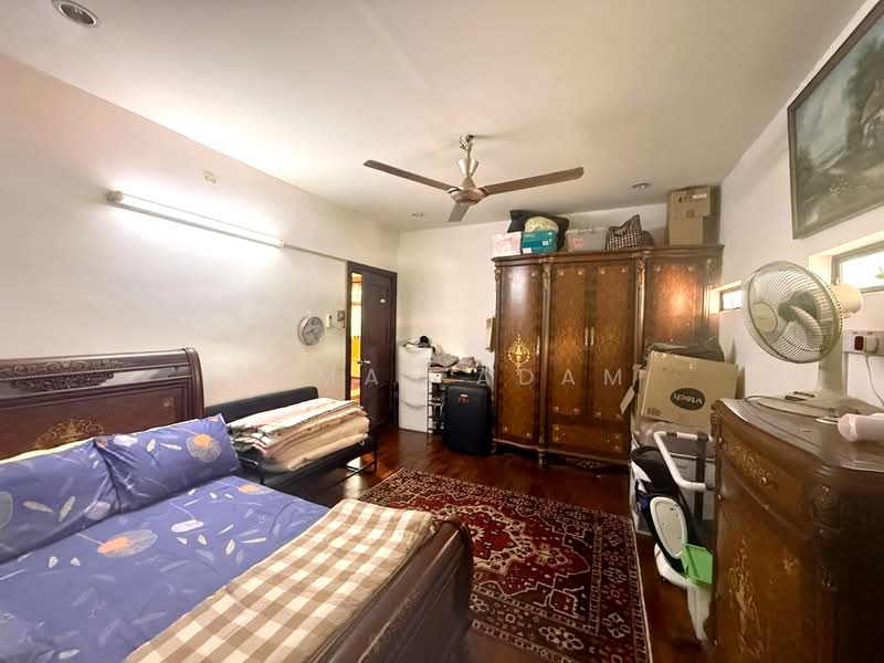 Rumah Banglo untuk Dijual di Seksyen 27 (Shah Alam) - Akmal Adam - Bedroom - PropertyGuru.com.my