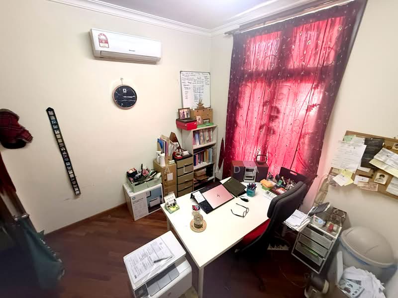 Rumah Banglo untuk Dijual di Seksyen 27 (Shah Alam) - Akmal Adam - Study - PropertyGuru.com.my