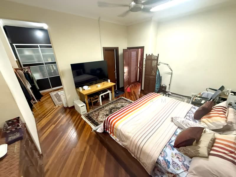 Rumah Banglo untuk Dijual di Seksyen 27 (Shah Alam) - Akmal Adam - Bedroom - PropertyGuru.com.my