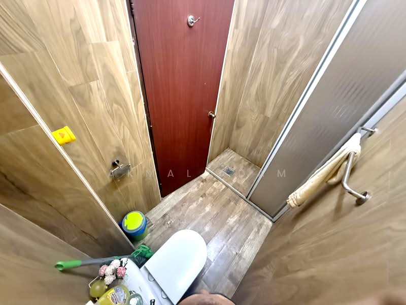 Rumah Banglo untuk Dijual di Seksyen 27 (Shah Alam) - Akmal Adam - Bathroom - PropertyGuru.com.my