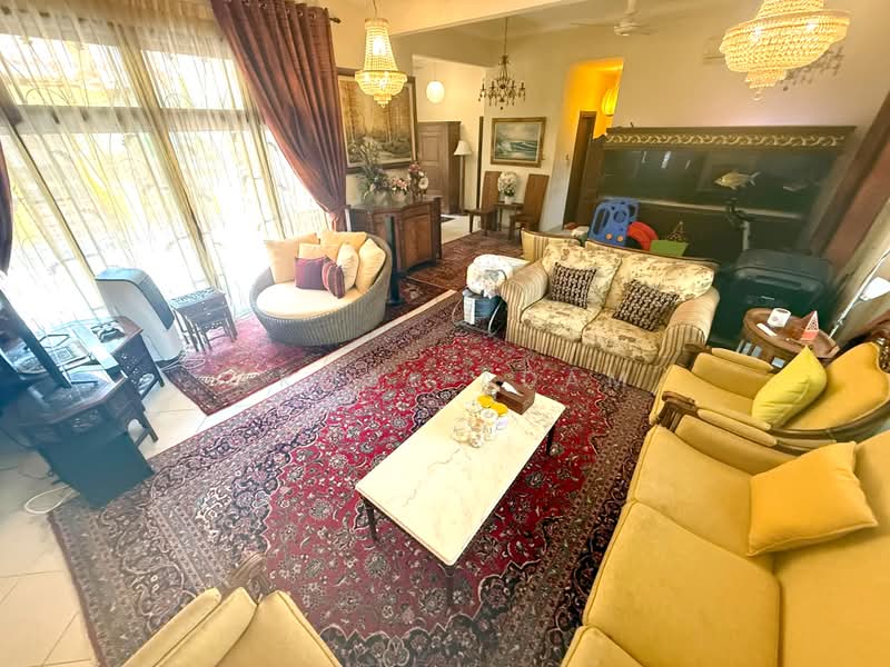 Rumah Banglo untuk Dijual di Seksyen 27 (Shah Alam) - Akmal Adam - Living Room - PropertyGuru.com.my