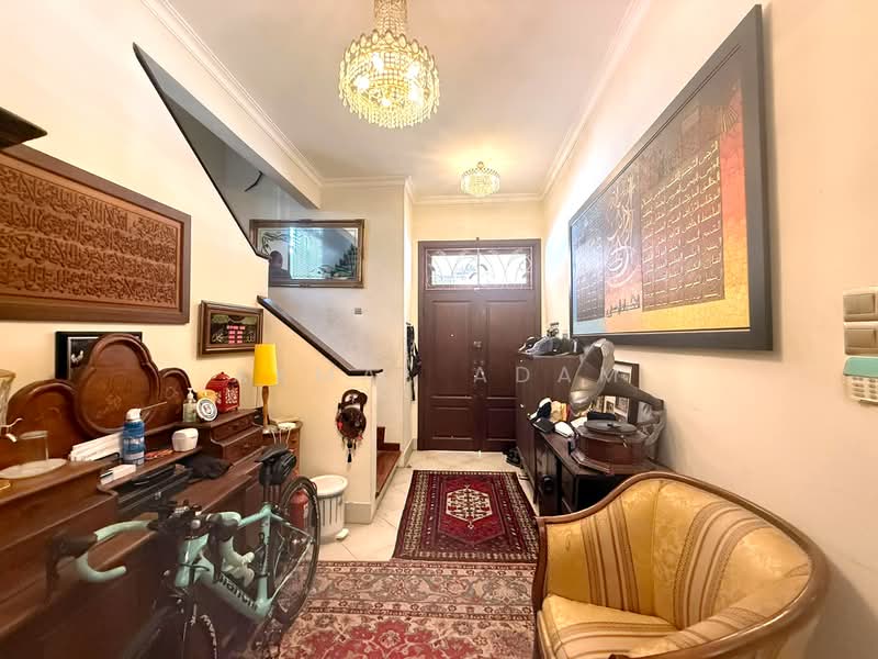Rumah Banglo untuk Dijual di Seksyen 27 (Shah Alam) - Akmal Adam - Entrance - PropertyGuru.com.my