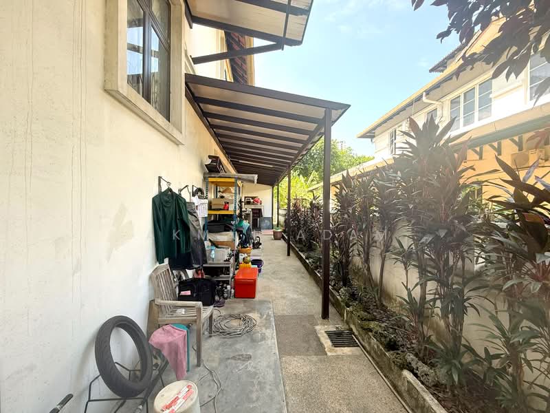 Rumah Banglo untuk Dijual di Seksyen 27 (Shah Alam) - Akmal Adam - Exterior - PropertyGuru.com.my