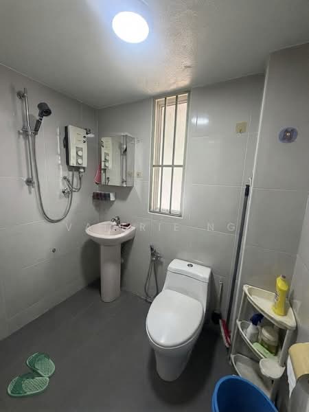2-storey Terraced House for Sale in Taman Bukit Maluri (Kepong) - Valerie Ng - Bathroom - PropertyGuru.com.my
