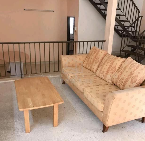 Rumah Teres 2 Tingkat untuk Disewa di Petaling Jaya (Selangor) - Elton Kuan Yung Tatt - Living Room - PropertyGuru.com.my