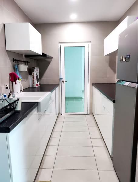 Condominium for Sale at Setia Pinnacle - Jae Lee - Kitchen - PropertyGuru.com.my