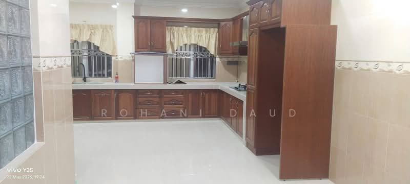 2-storey Terraced House for Rent in Prima Saujana (Kajang) - Rohani Daud - Kitchen - PropertyGuru.com.my