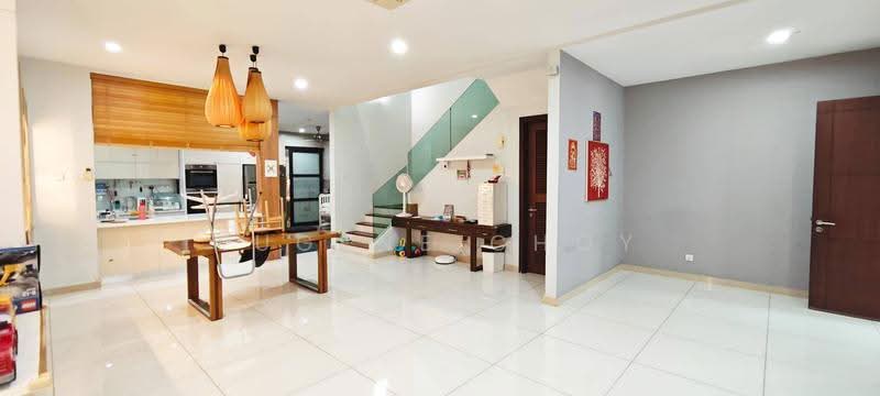 Terraced House for Sale in Bandar Kinrara Seksyen 1 (Bandar Kinrara) - Eugene Choy - Living Room - PropertyGuru.com.my