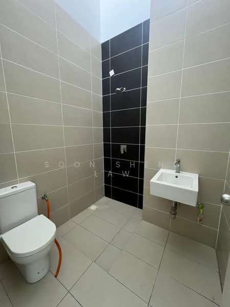 Rumah Teres 2 Tingkat untuk Dijual di Eco Majestic (Semenyih) - Soon Sheng Law - Bathroom - PropertyGuru.com.my