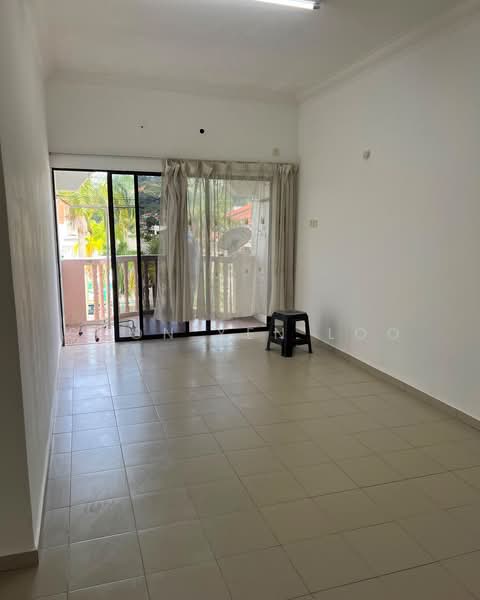 Pangsapuri untuk Disewa di Le Town Apartment - Soon Yen Loo - Balcony - PropertyGuru.com.my