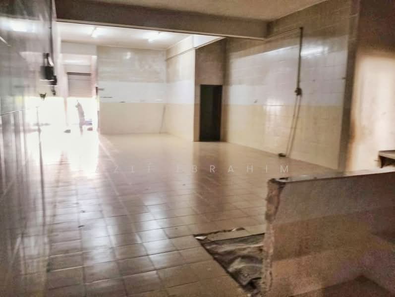 Shop / Office untuk Dijual di Taman Perkasa (Hulu Langat) - Azli Ibrahim - Interior - PropertyGuru.com.my