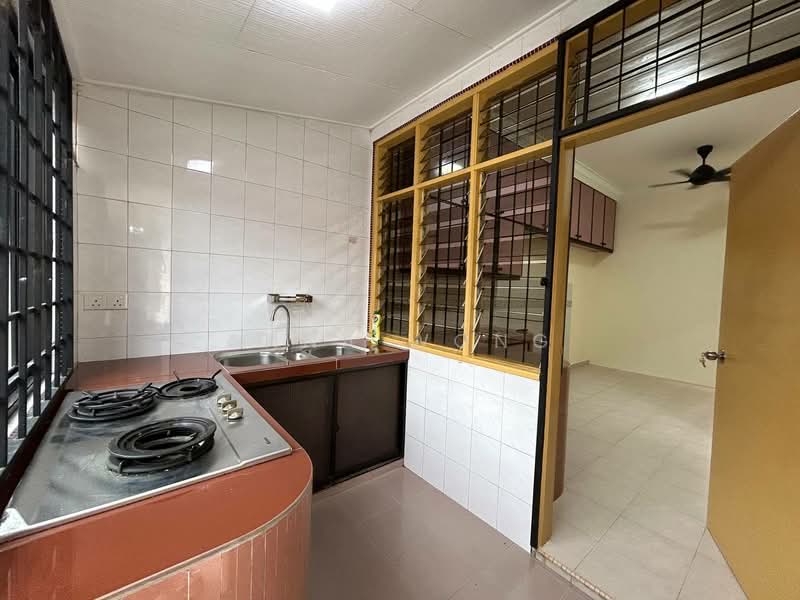 1-storey Terraced House for Rent in Johor Bahru (Johor) - Anna Wong - Kitchen - PropertyGuru.com.my