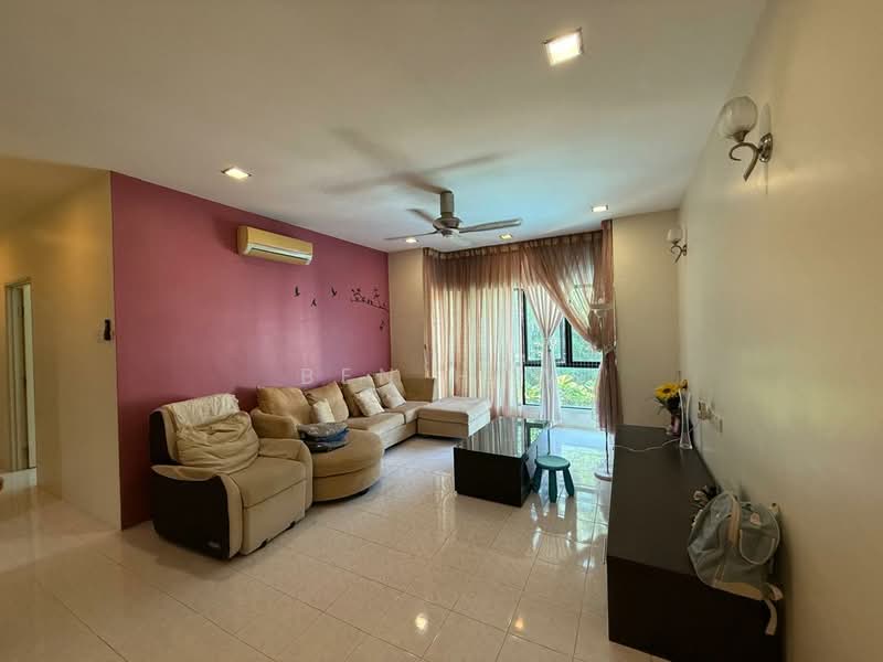 Kondominium untuk Dijual di Coastal Tower - Ben Hew - Living Room - PropertyGuru.com.my