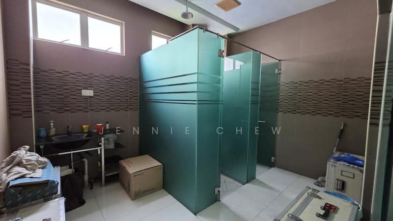 Kilang untuk Dijual di Bandar Bukit Raja (Klang) - Jennie Chew - Bathroom - PropertyGuru.com.my