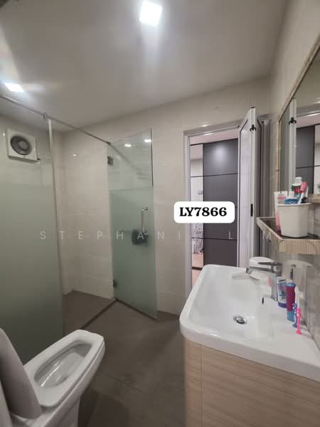 Rumah Teres 2 Tingkat untuk Dijual di Bandar Baru Klang (Klang) - Stephanie Lim - Bathroom - PropertyGuru.com.my