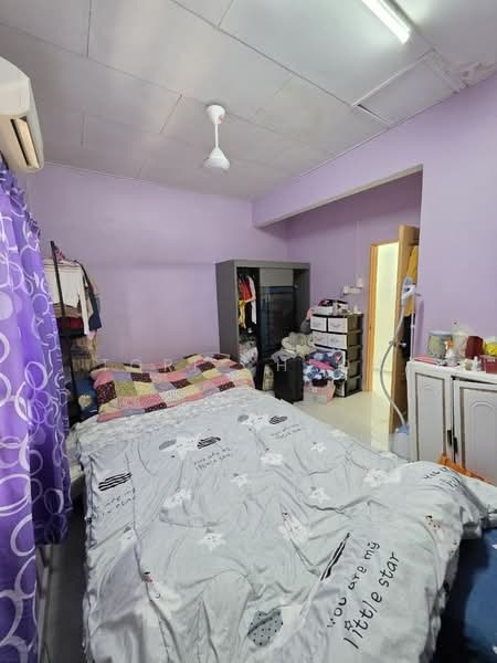 1-storey Terraced House for Sale in Batu Pahat (Johor) - Tori Cheon - Bedroom - PropertyGuru.com.my