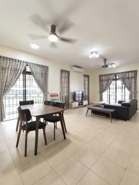 Cluster House for Rent in Austin Heights (Tebrau) - Jessica Ma - Living Room - PropertyGuru.com.my