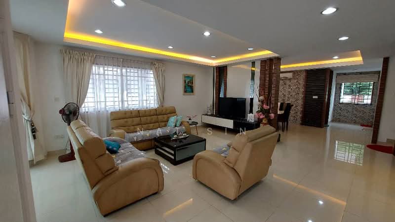 Bungalow for Sale in Taman Bukit Kempas (Tampoi) - Nat Sin - Living Room - PropertyGuru.com.my