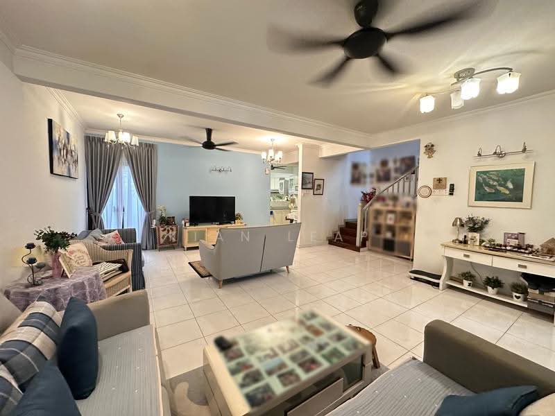 Rumah Teres 2-Tingkat untuk Dijual di Alam Damai (Cheras) - Kian Leap - Living Room - PropertyGuru.com.my