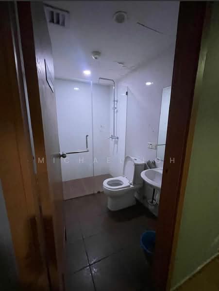 Office for Rent in Bukit Bintang (KL City Centre) - Michael Loh - Bathroom - PropertyGuru.com.my