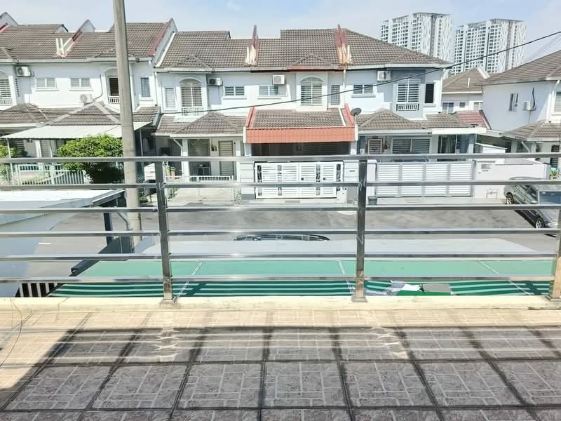 Rumah Teres 2 Tingkat untuk Dijual di Taman Lestari Putra (Seri Kembangan) - Kean Phang - Exterior - PropertyGuru.com.my