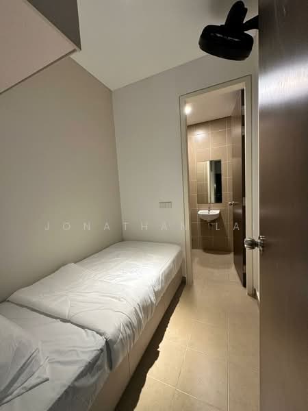Condominium for Sale at Capella Embassy (D'Rapport Residences) - Jonathan Lai - Bedroom - PropertyGuru.com.my