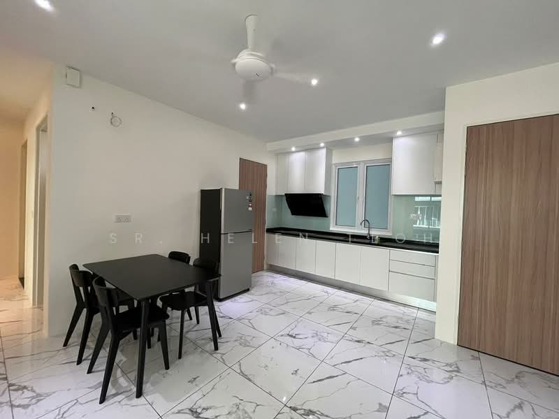 Condominium for Rent at QuayWest Residence - Sr. Helen Teoh - Kitchen - PropertyGuru.com.my