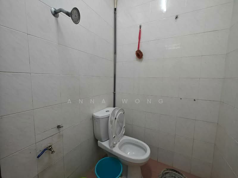 Rumah Teres 2 Tingkat untuk Disewa di Bandar Baru Permas Jaya (Permas Jaya) - Anna Wong - Bathroom - PropertyGuru.com.my