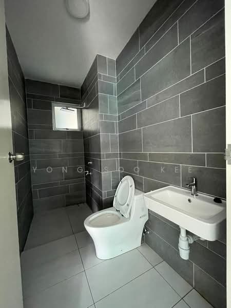 Condominium for Rent at Signature Two - Yong Soo Kee - Bathroom - PropertyGuru.com.my