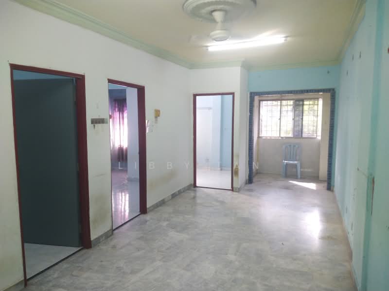 Pangsapuri untuk Dijual di Teratai Mewah Apartment Block 4 & 6 - Libby Tan - Living Room - PropertyGuru.com.my