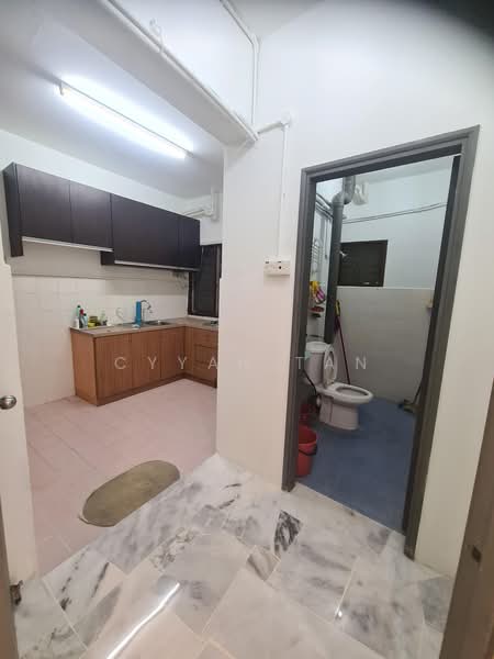 Apartment for Rent at Taman Lembah Maju 600 Apartment - Cyyan Tan - Kitchen - PropertyGuru.com.my