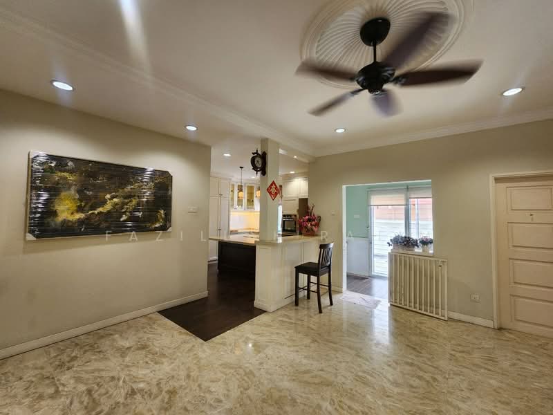 Rumah Banglo untuk Dijual di Bukit Jelutong (Shah Alam) - Fazillah Rahim - Living Room - PropertyGuru.com.my