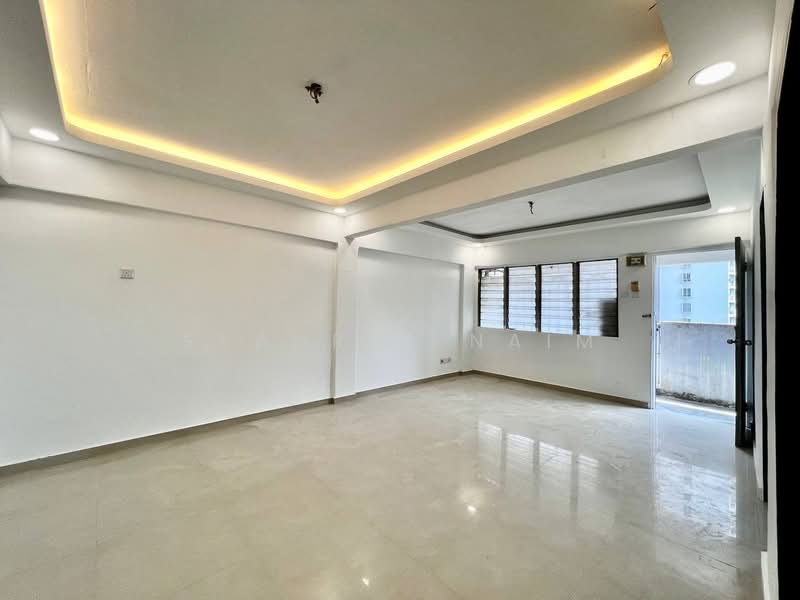 Rumah Flat untuk Dijual di Danau Kota Flat - Syahrim Naim - Living Room - PropertyGuru.com.my