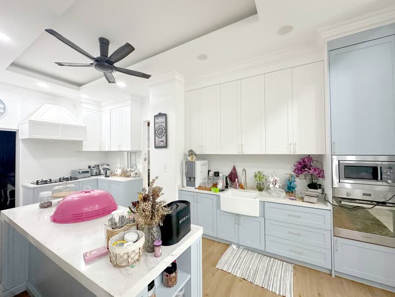Rumah Banglo untuk Dijual di Seksyen 11 (Kota Damansara) - Vincent Liaw - Kitchen - PropertyGuru.com.my