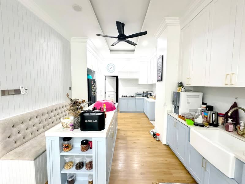 Rumah Banglo untuk Dijual di Seksyen 11 (Kota Damansara) - Vincent Liaw - Kitchen - PropertyGuru.com.my