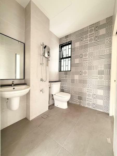 2-storey Terraced House for Sale in Elmina (Shah Alam) - Fazie Noor - Bathroom - PropertyGuru.com.my