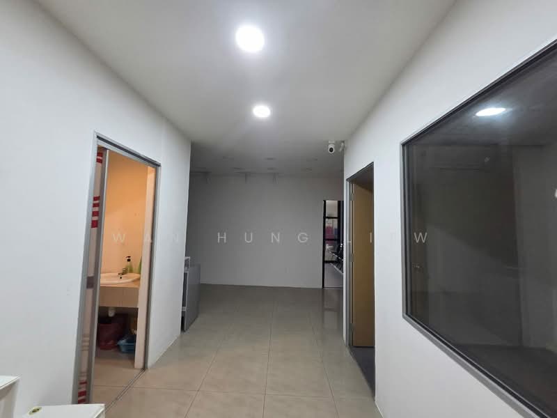 Shop for Rent in Bandar Baru Sri Petaling (Sri Petaling) - Wan Hung Liew - Corridor - PropertyGuru.com.my