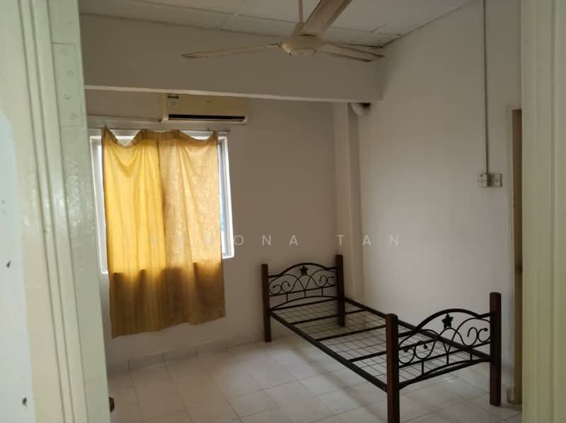 Pangsapuri untuk Dijual di Kiara Apartment - Ramona Tan - Bedroom - PropertyGuru.com.my