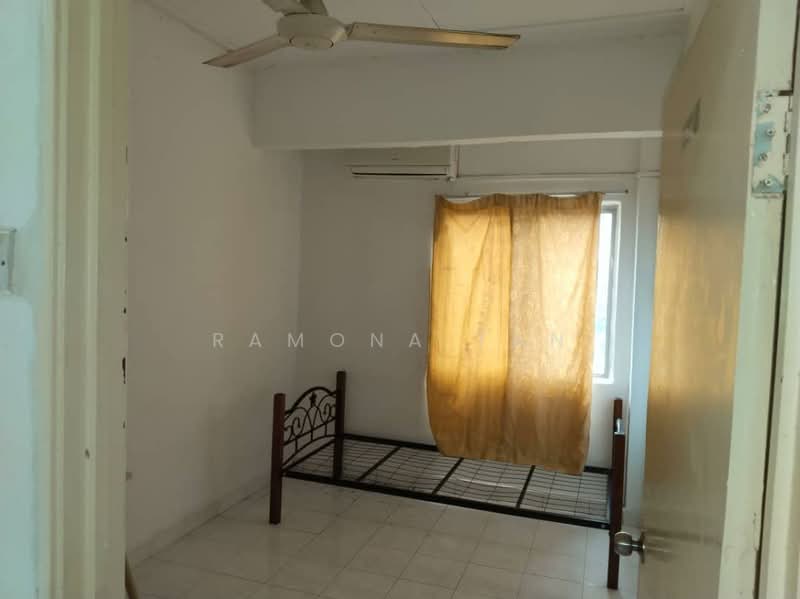 Pangsapuri untuk Dijual di Kiara - Ramona Tan - Bedroom - PropertyGuru.com.my