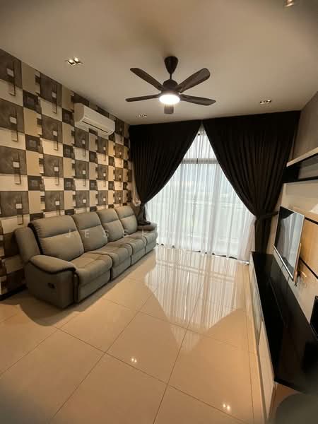 Servis Apartment untuk Disewa di Molek Regency - Jessica Ma - Living Room - PropertyGuru.com.my