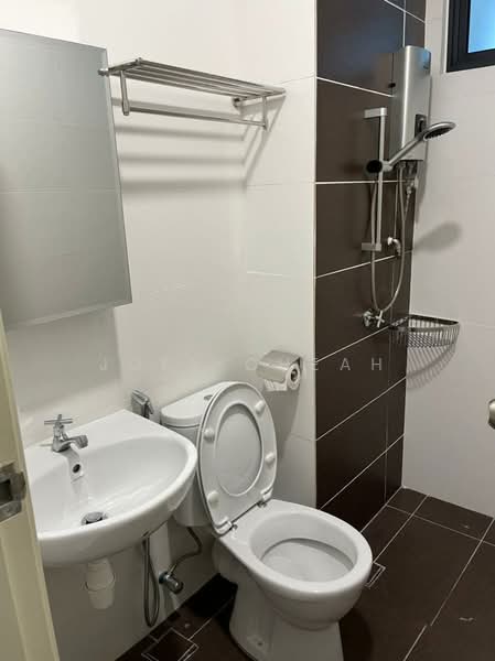 Kondominium untuk Disewa di Skyview Residence - Joey Cheah - Bathroom - PropertyGuru.com.my